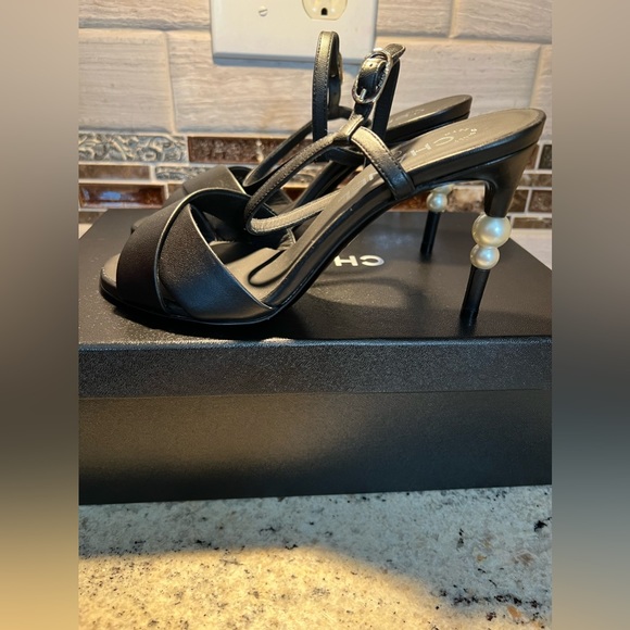SOLD SOLD SOLD Chanel Lambskin Black Sandals 20B Size 37 - Picture 8 of 9